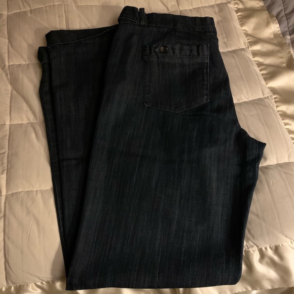 Alloy Jeans - Picture 2 of 3